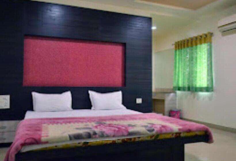 فندق Palkhi, Bhusawal