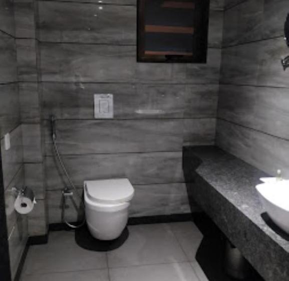 فندق Radiance, Ahmednagar