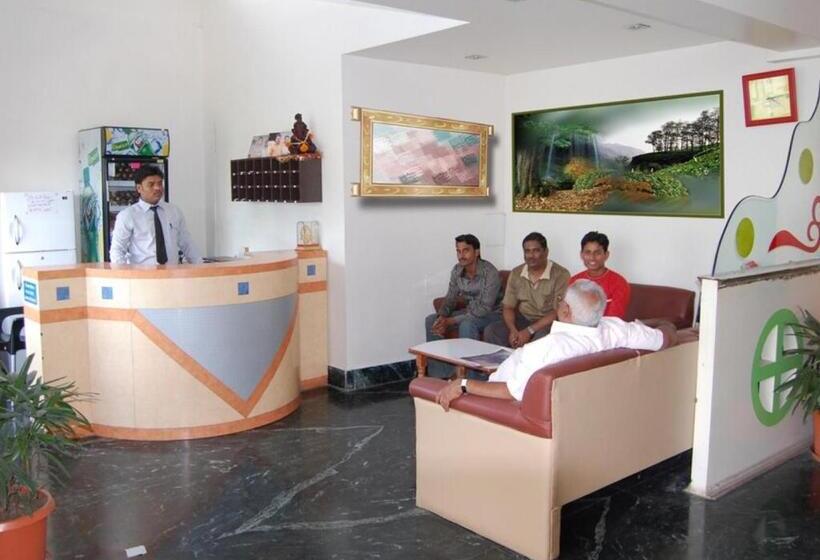 酒店 Sangram Palace Shirur