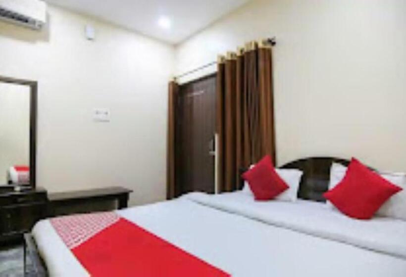 Отель Shubham International Dhanbad