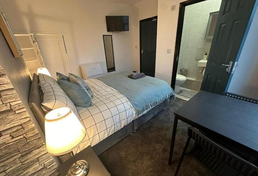 פנסיון 10 Minutes To Central London Vaux