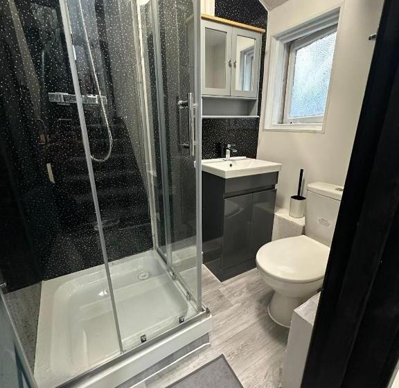 פנסיון 10 Minutes To Central London Vaux