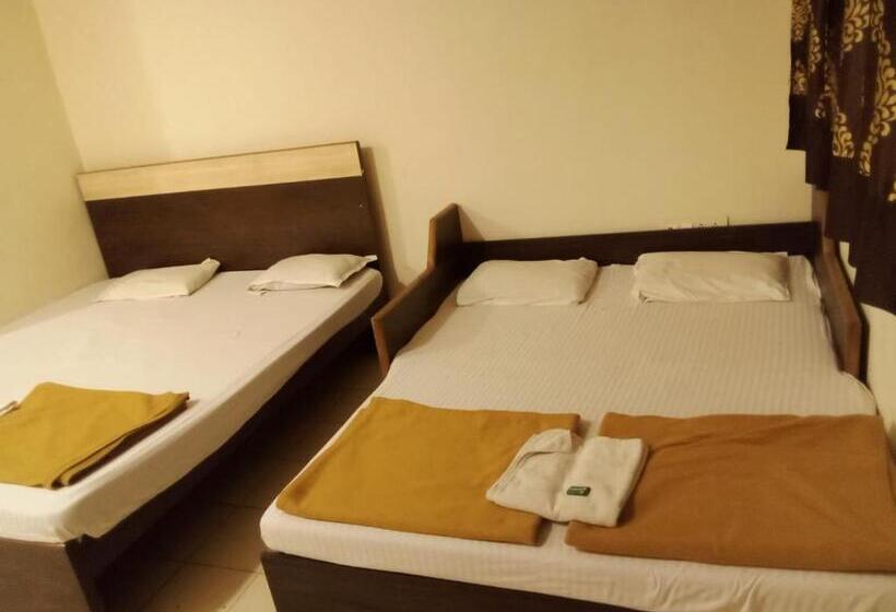 펜션 Sabs Alayam Colva Beach