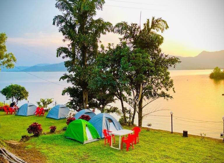 منتجع Elegance Feat Lonavala
