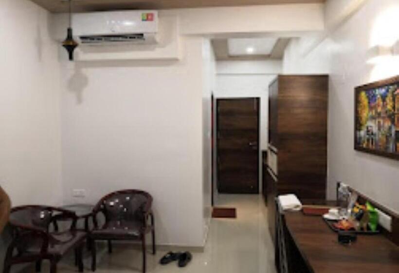 호스텔 Marvel Inn Shirur