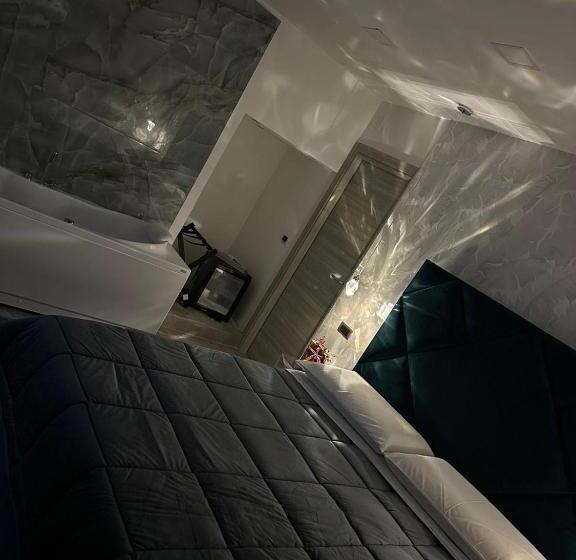 تختخواب و صبحانه C3 Luxury