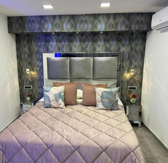 تختخواب و صبحانه C3 Luxury