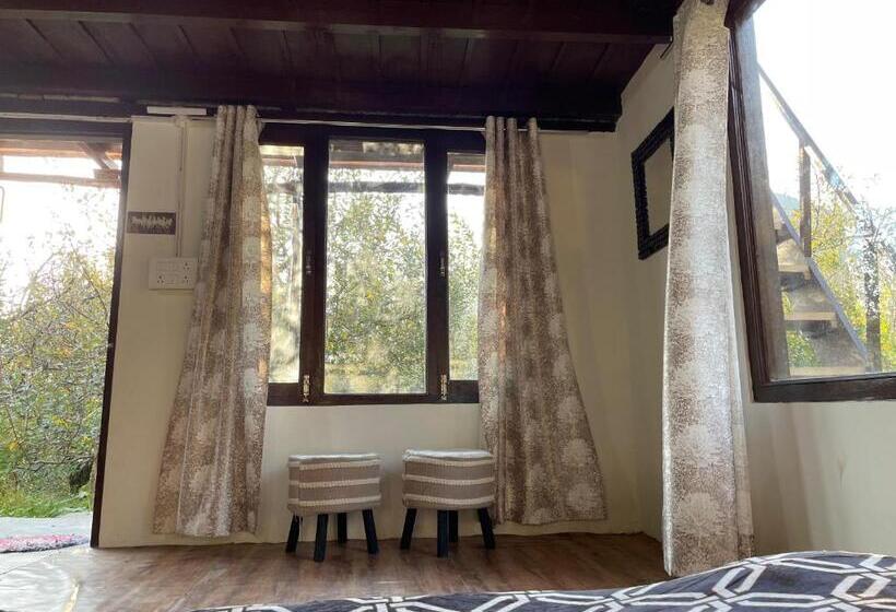 مبيت وإفطار Mandap Cottage & Cafe