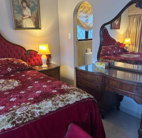 Bed and Breakfast Moulin Rouge Overnight Accomodation