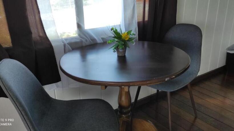 בית מלון כפרי Aurora Inn, Nuevo Arenal