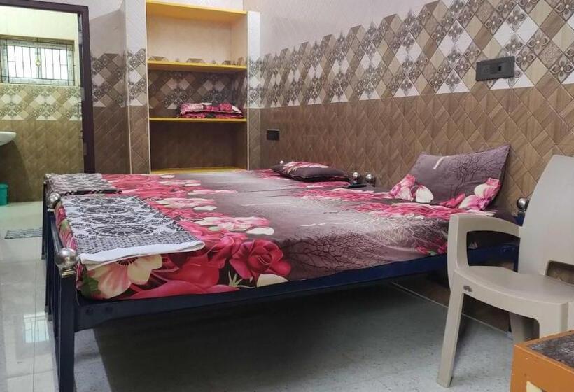 فندق Oyo Flagship Sri Sakthi Siva Lodge