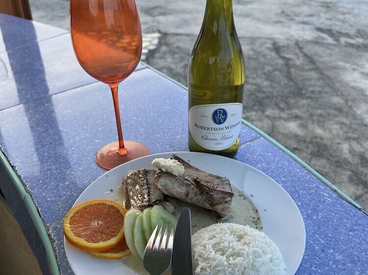 בית מלון כפרי Rainbow Beach Bar & Resort