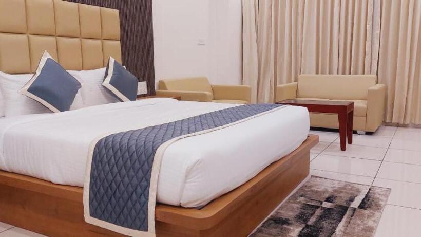 هتل Travelmore Rc Comforts