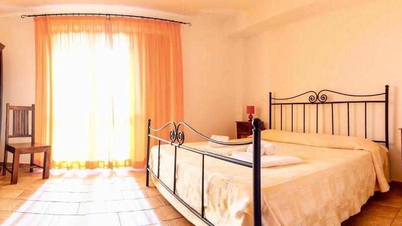 Isa   Residence With Swimming Pool In Sorano, Apartments With Air Conditioning And Private Outdoor A