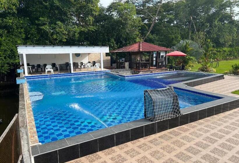 پانسیون Hospedaje Familar Campestre Villa Alondra