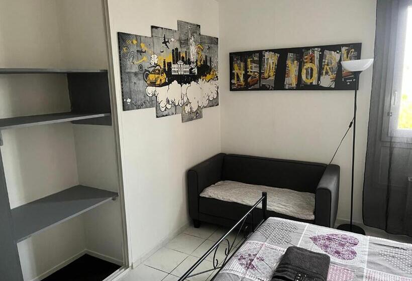 پانسیون Casanova Home