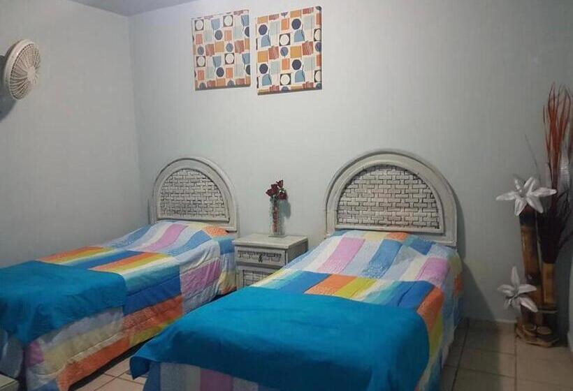 بنسيون Posada De León