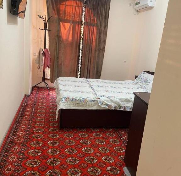 Sardorbek Hostel