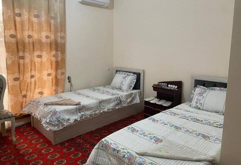 Sardorbek Hostel