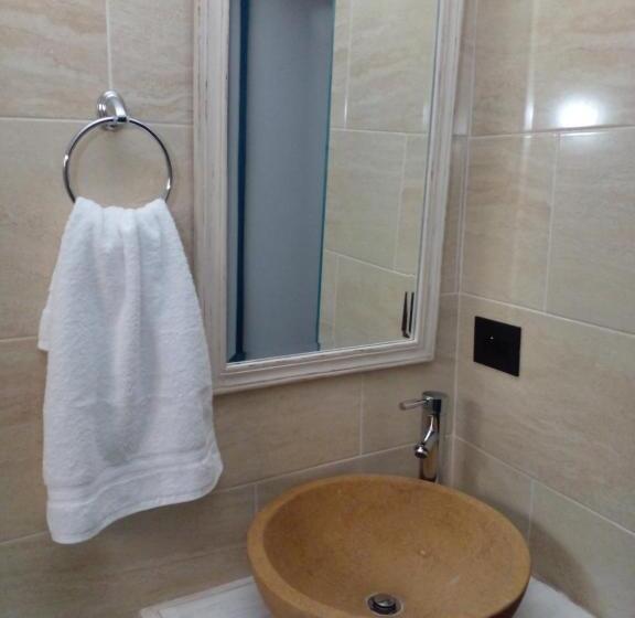 تختخواب و صبحانه Casa Silva   Hotel Cafe