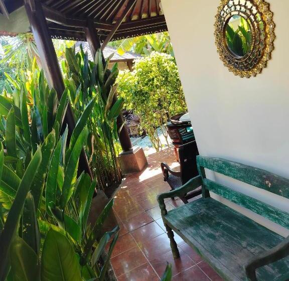 مبيت وإفطار Villa Layang Bulan