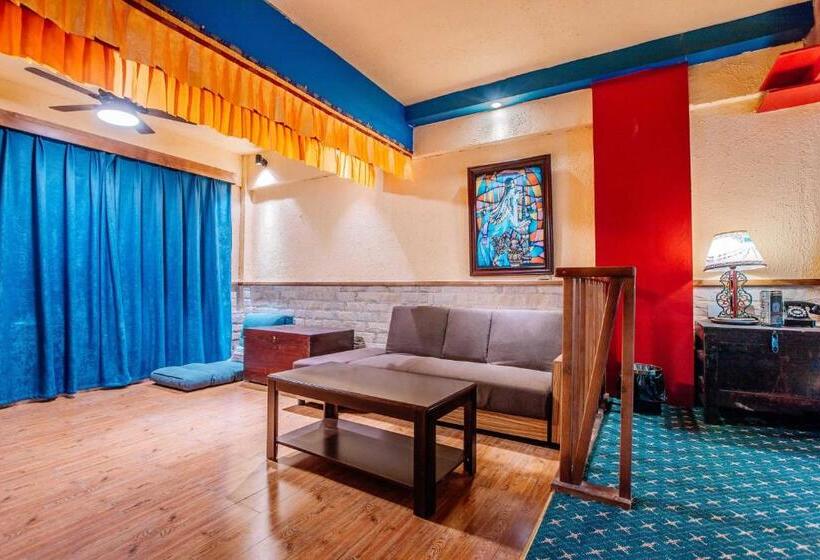 هتل 26life Yunnan Ethnic Creative Inn