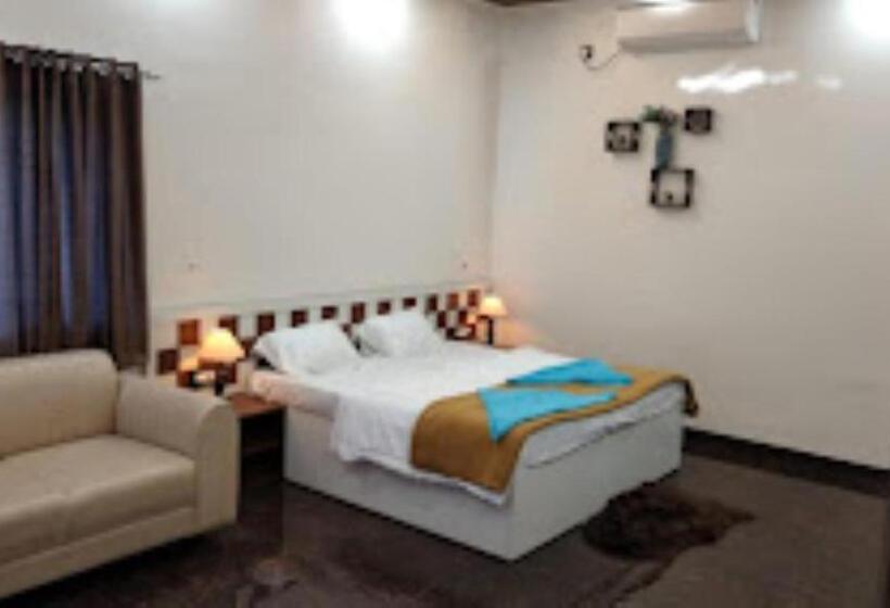 Отель Hidden Hill Resort Pali Sudhagad
