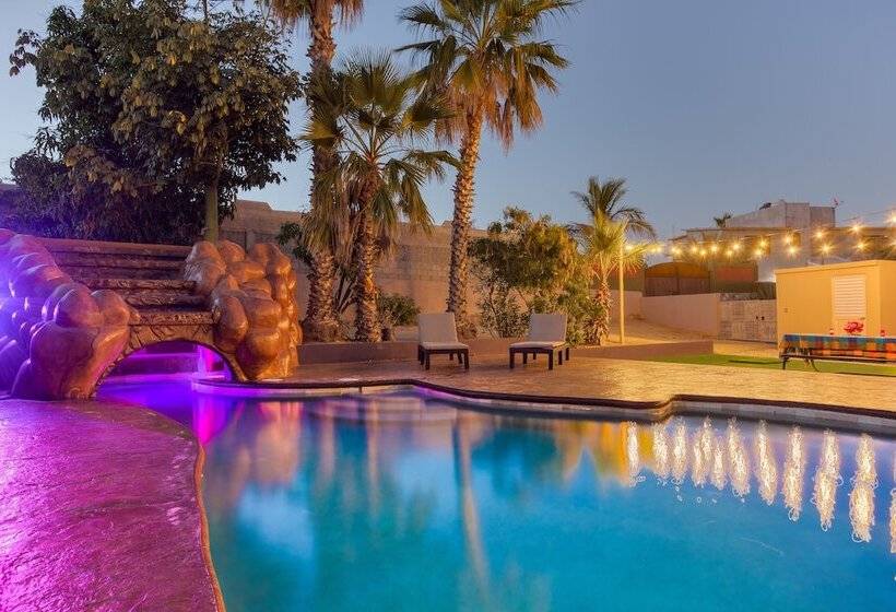 فندق Hondo