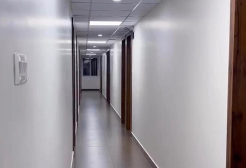 هتل Lalbagh Inn