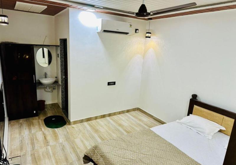 فندق Parshuram Wada Resort