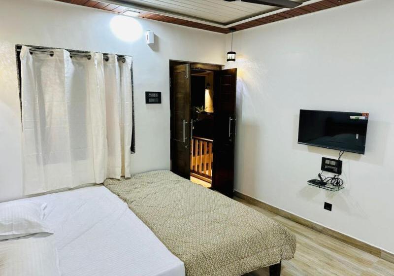 فندق Parshuram Wada Resort