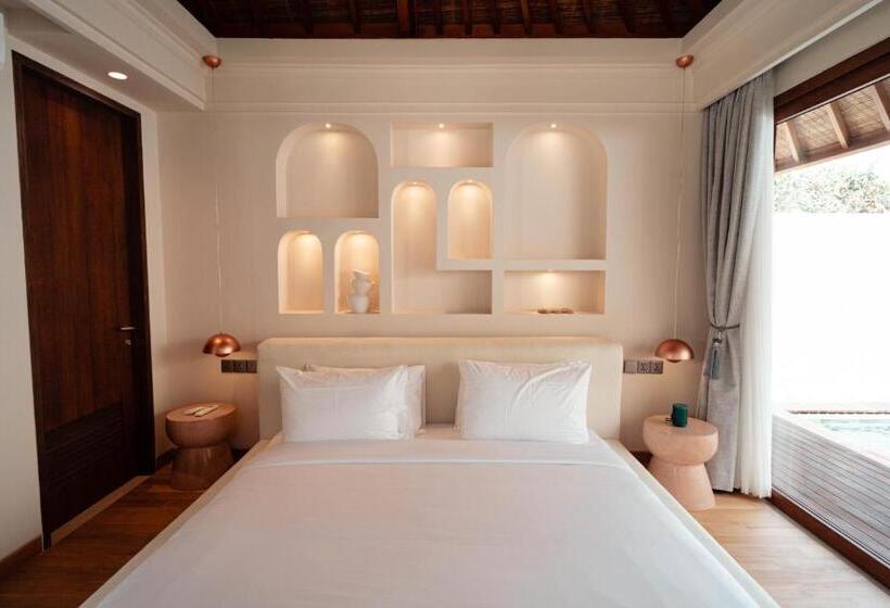 هتل Poco Poco Villas By Aayan
