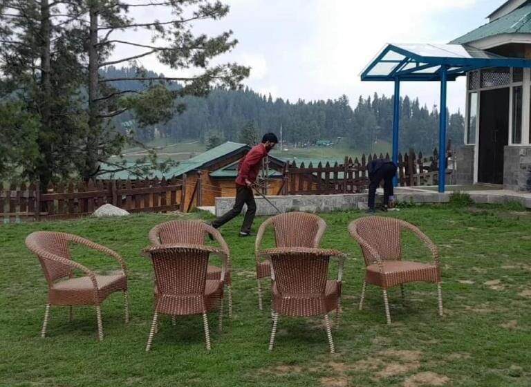 ホテル The Shaw Resort