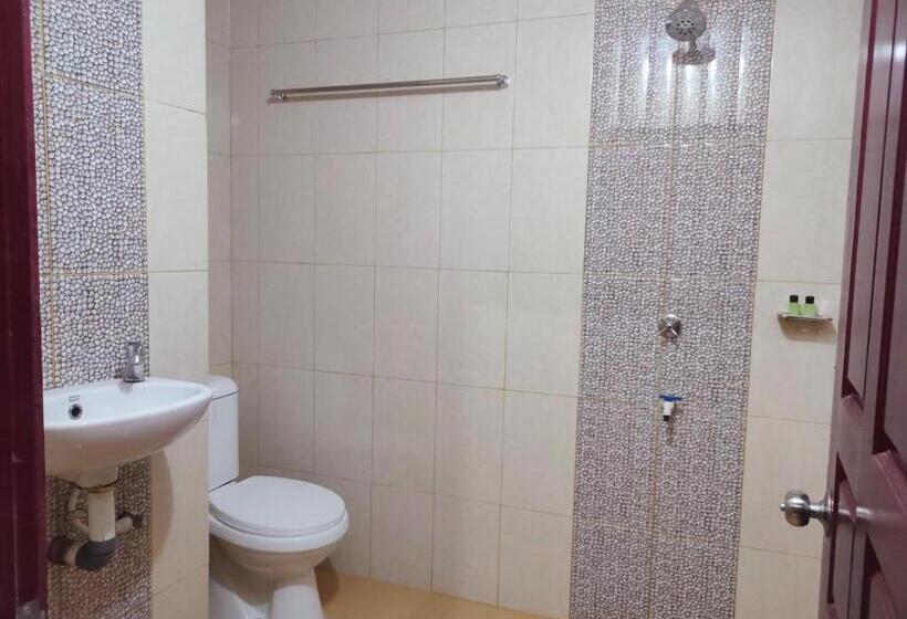 Отель Wisma Aulia 88
