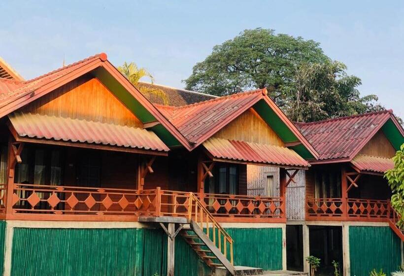 پانسیون Bungalows Le Jar Din Ogne