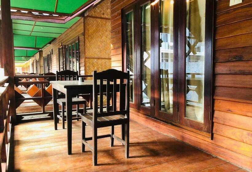 پانسیون Bungalows Le Jar Din Ogne
