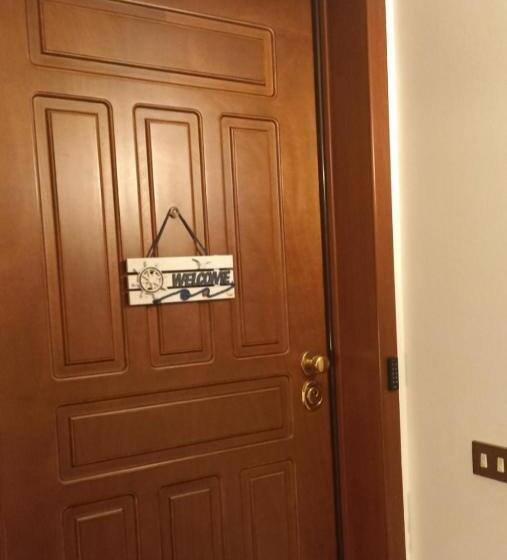 פנסיון Orchidea Camera Privata Nell Appartamento Condiviso