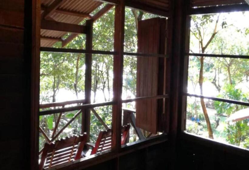 ペンション Room In Bungalow   Family Cottage Of Koh Pu