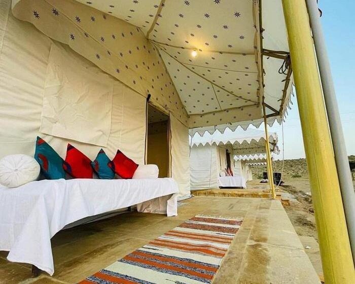 منتجع Rising Star Desert Camp