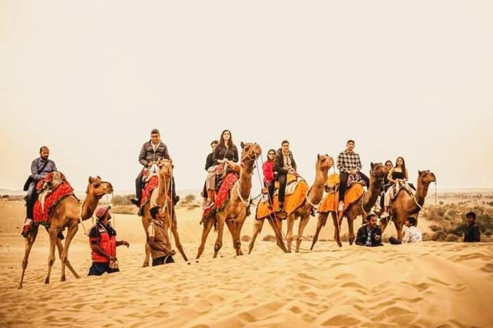 منتجع Rising Star Desert Camp