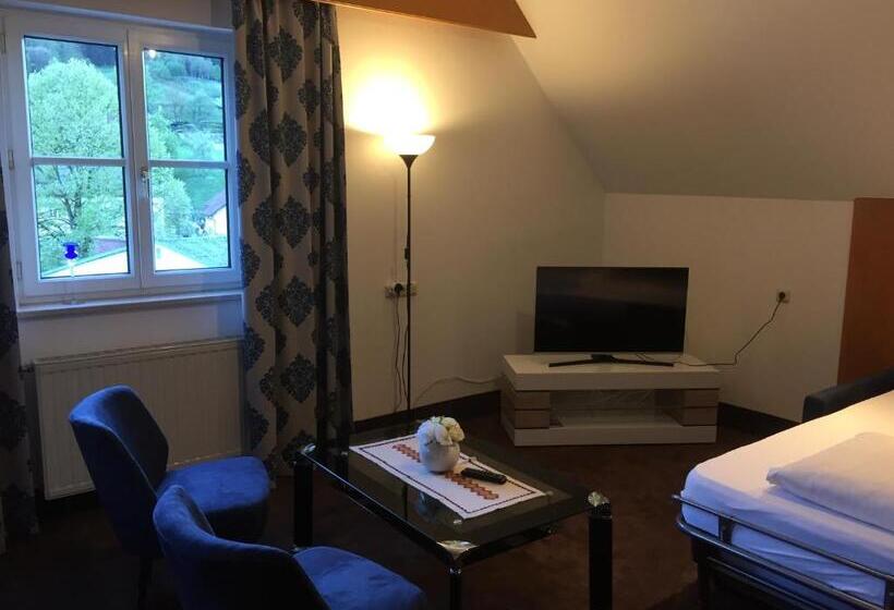 Goldenes Schiff Hotel Mietparkplätze