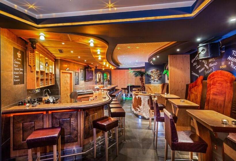 فندق Almhof Alpin Apartments & Spa