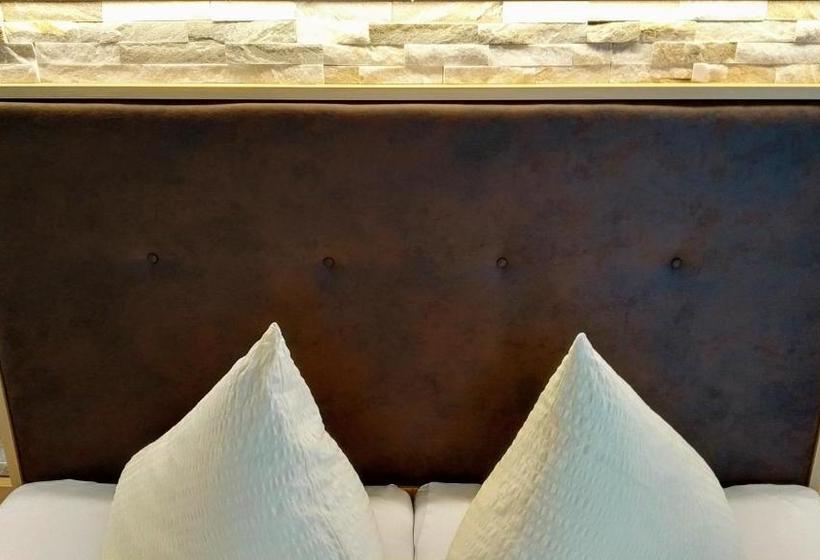 هتل Apart Almrausch