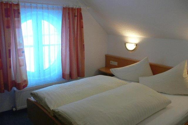 هتل Apart Maximilian