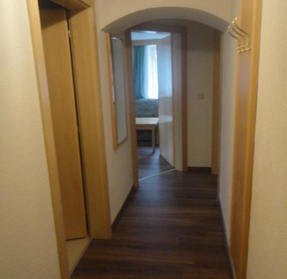 هتل Appartements Klapeer