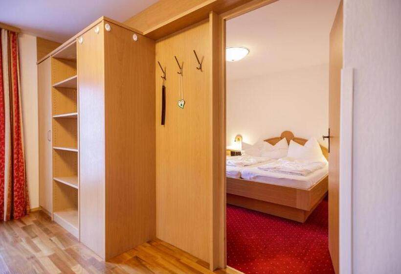 فندق Feriendorf Ponyhof