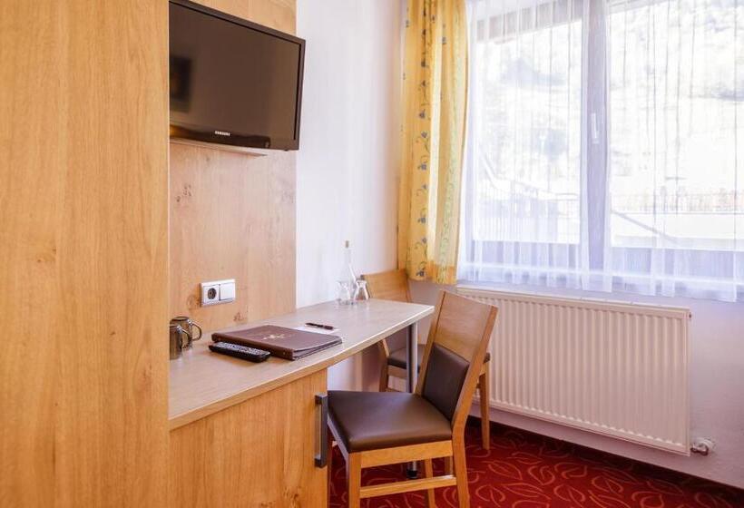 فندق Feriendorf Ponyhof