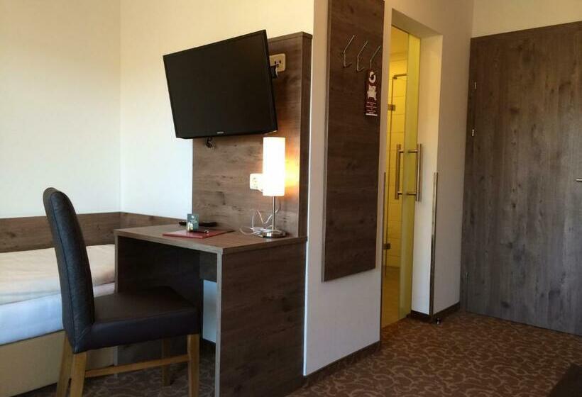 ホテル Gasthof Süss