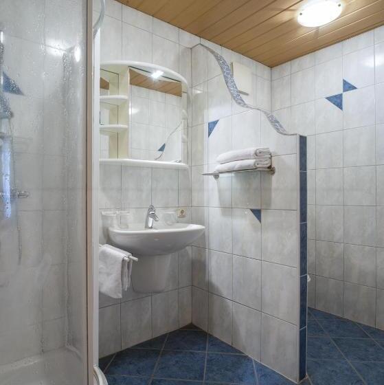 ホテル Gasthof  Zum Alten Turm