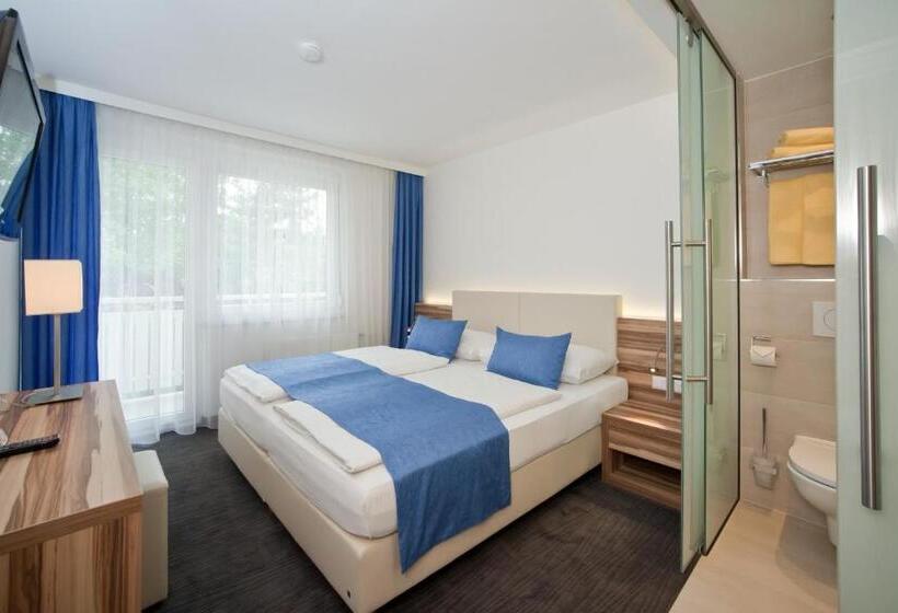 هتل Happy Lake By Thomas Strugger